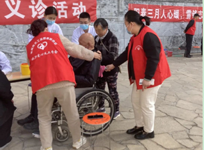 凯发K8国际首页爱心义工分会举行学雷锋惠民志愿服务活动
